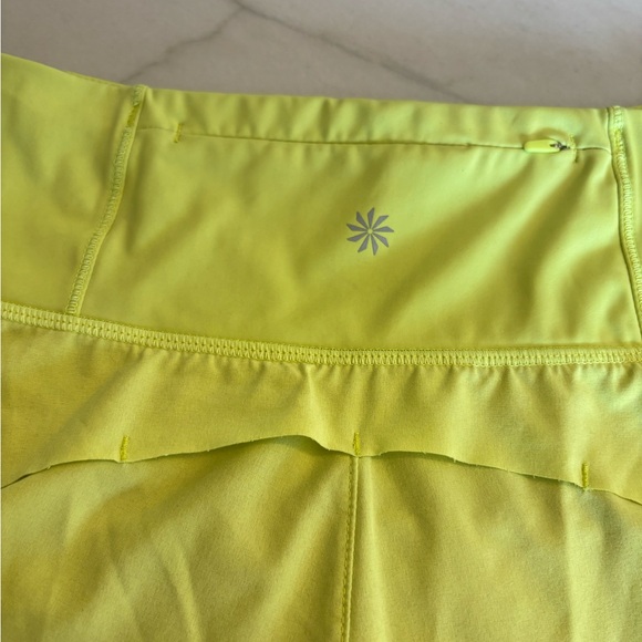 Athleta Running Free Short 3.5” - Picture 3 of 4